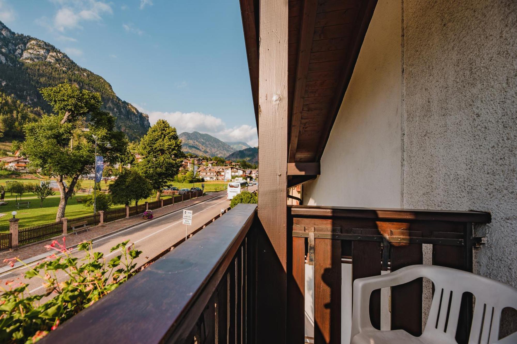 Hotel Montanara Ziano di Fiemme Esterno foto